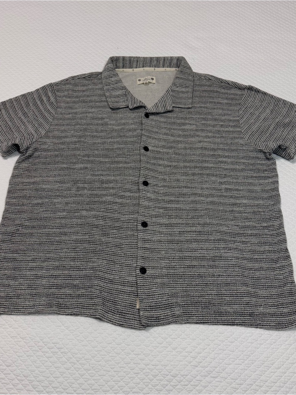 Free Planet Gray Striped Short-Sleeve Button-Up Shirt